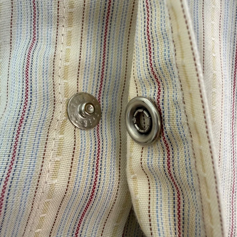 Vintage 1970s Levis Pearl Snap Western Shirt Size L USA Made Cream Striped 70s